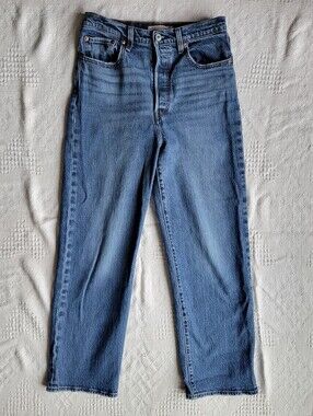 Levi's Women's Ribcage Ankle Denim Casual High Waisted Everyday Jeans